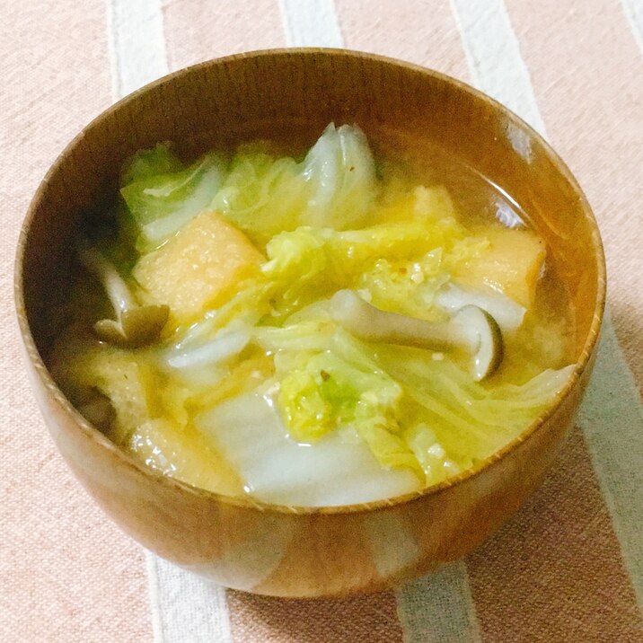 冬の定番!白菜ときのこの簡単お味噌汁